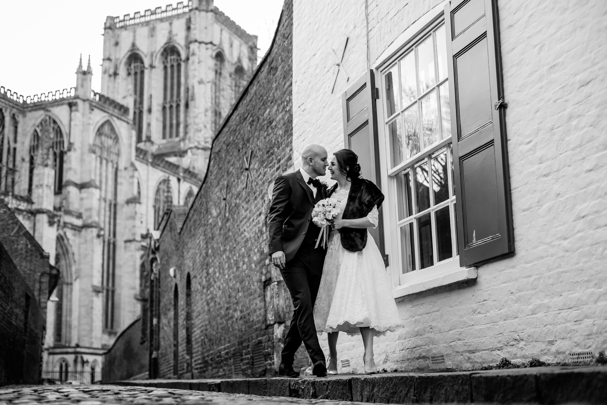 Georgie & steve - Sansom photography Grays Court York Wedding-19
