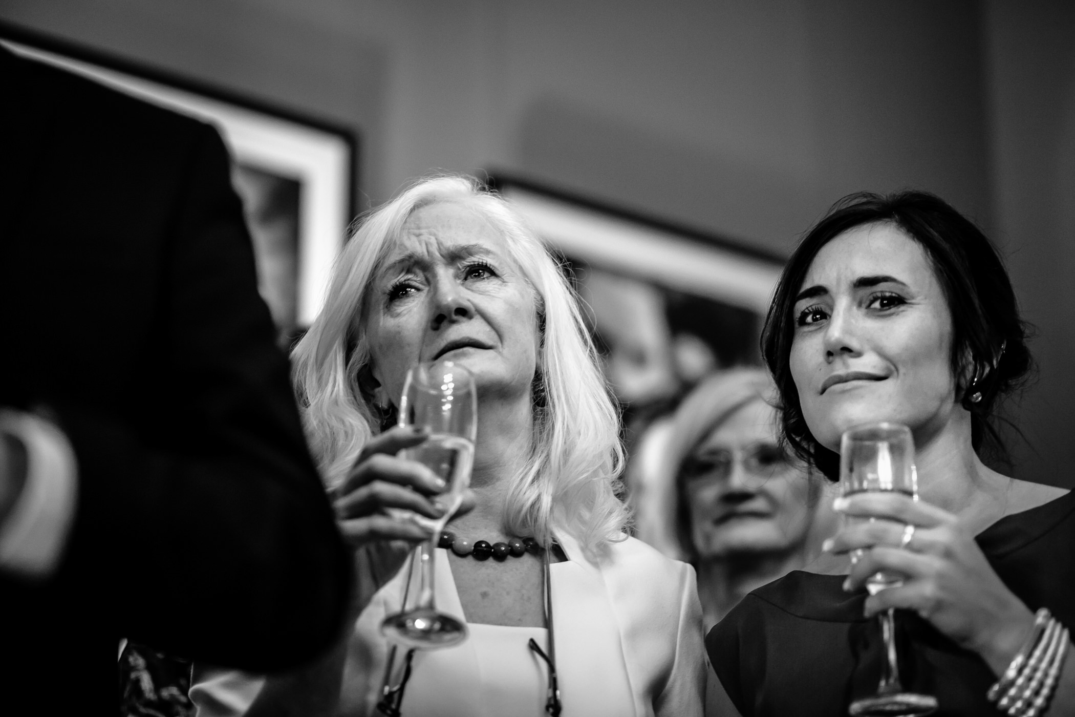 Georgie & steve - Sansom photography Grays Court York Wedding-25