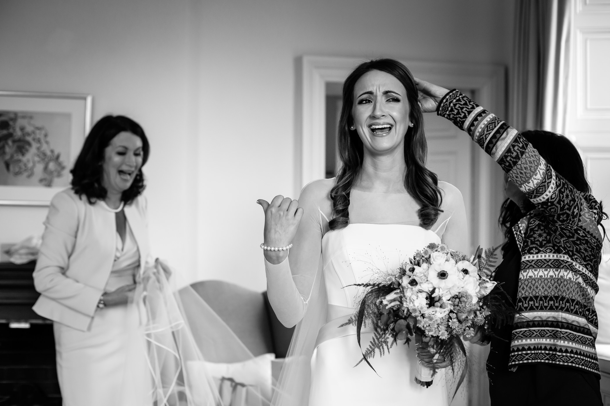 Isobel & Karl - Sansom Photography - Kilshane House Wedding Ireland-47